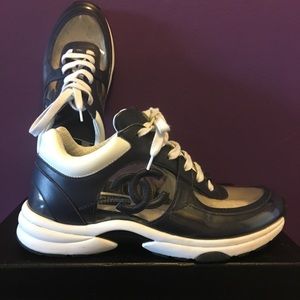 🔴 SOLD 🔴 Chanel CC transparent navy sneakers
